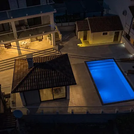 Denis ,seget Donji, トロギール