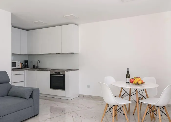 Denis ,seget Donji, * Trogir